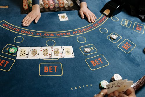 Jogos de casino clássicos e live casino Felixspin
